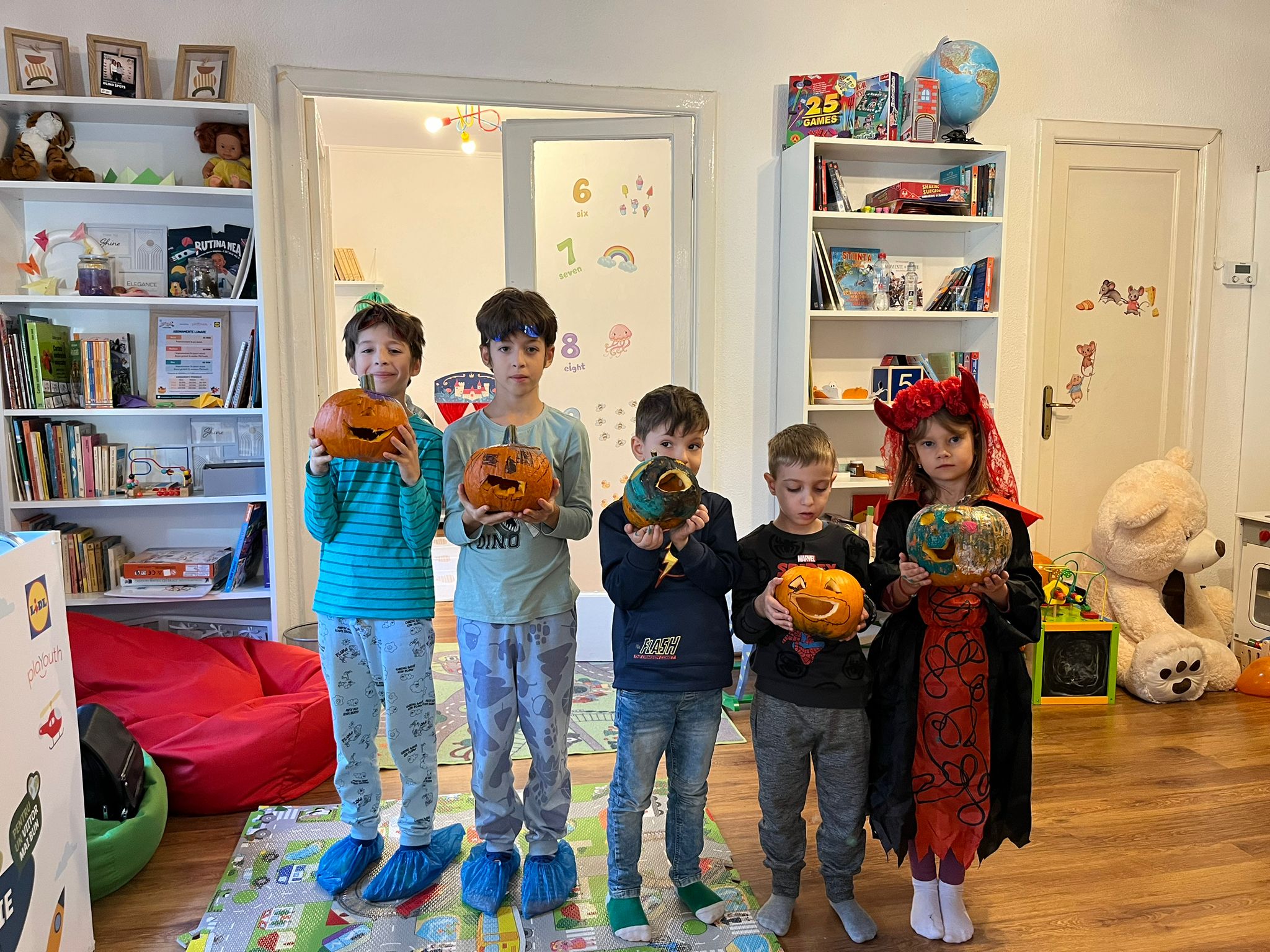 Halloween la PlaYouth – O aventură creativă la Ludoteca FamilyHub